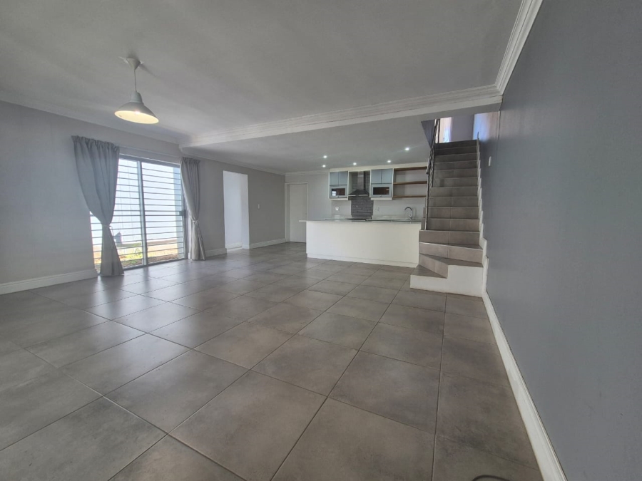 To Let 3 Bedroom Property for Rent in Langeberg Heights Western Cape
